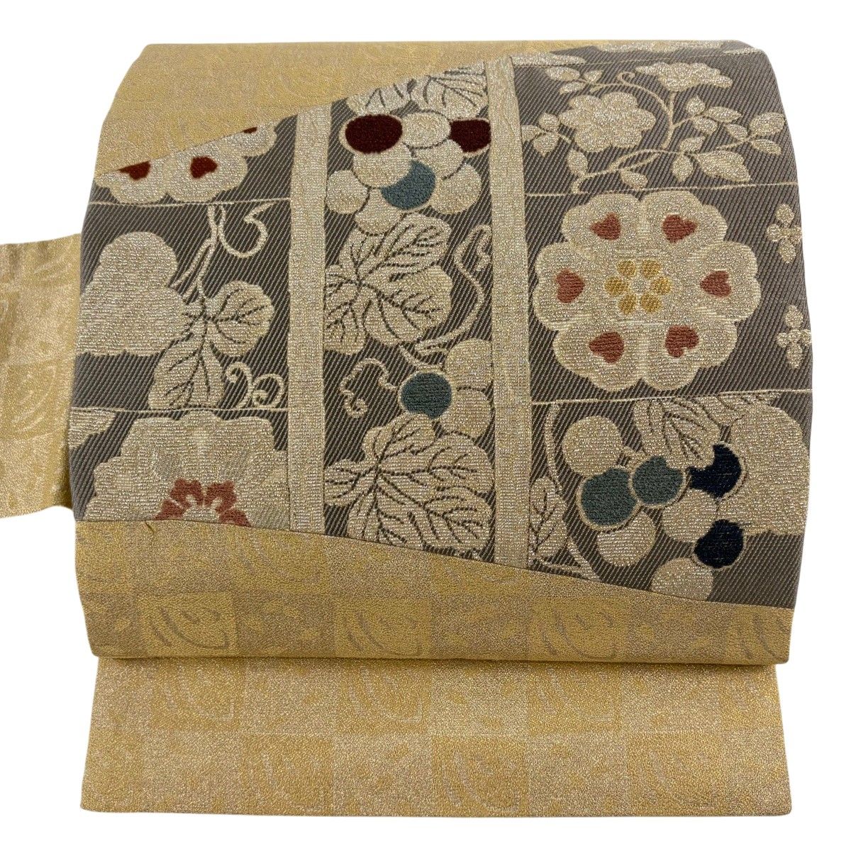 【在庫一掃】 【美品】 名古屋帯 逸品 華文 葡萄 金銀糸 切嵌 ベージュ 正絹 【中古】