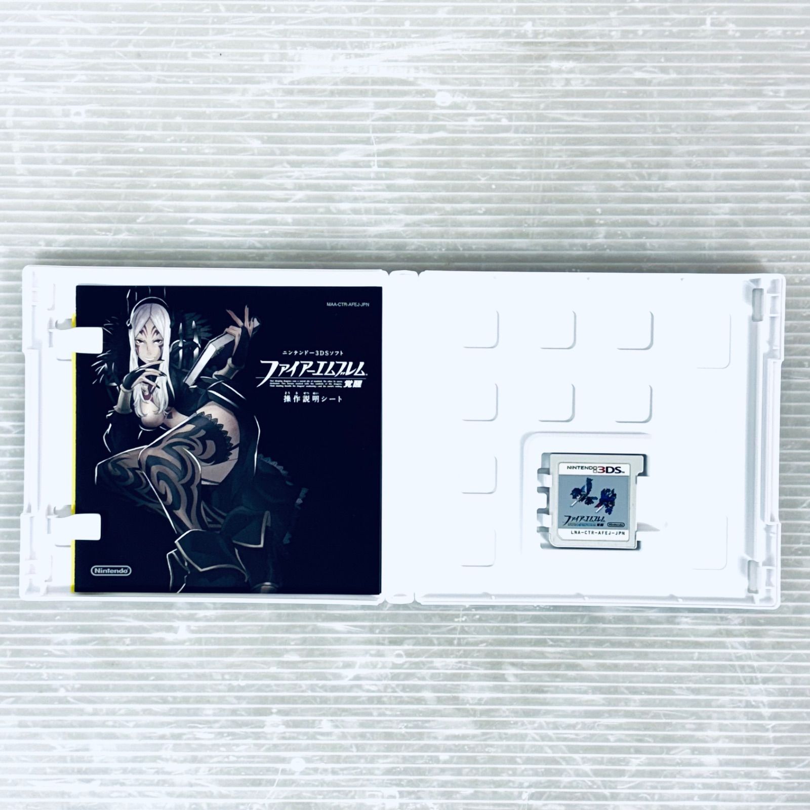 Nintendo3DSソフト ファイアーエンブレム 覚醒 箱付き - メルカリ
