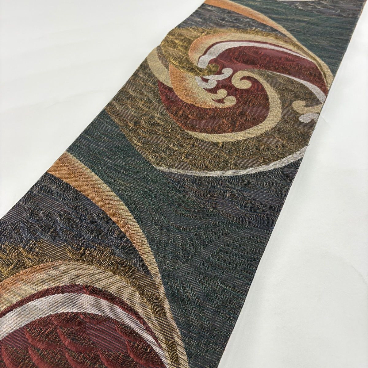 美品】 袋帯 逸品 龍村晋 落款あり 鳳凰 流水 金糸 箔 ベージュ お太鼓 
