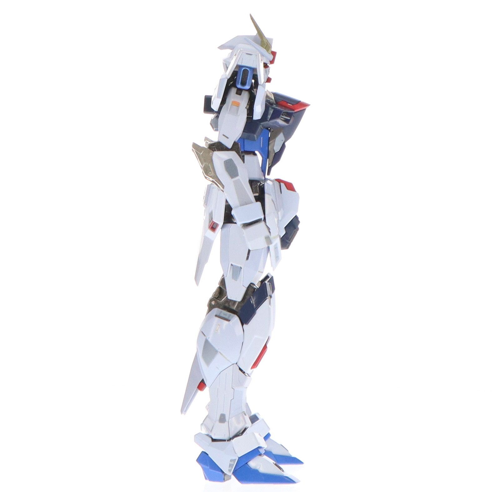 METAL BUILD フリーダムガンダム CONCEPT 2 SNOW SPARKLE Ver. 機動