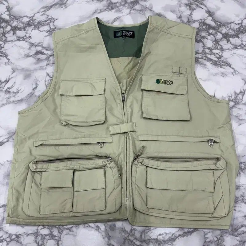正規品/105 KOLON SPORT コーロンスポーツ マルチポケット ベスト DD