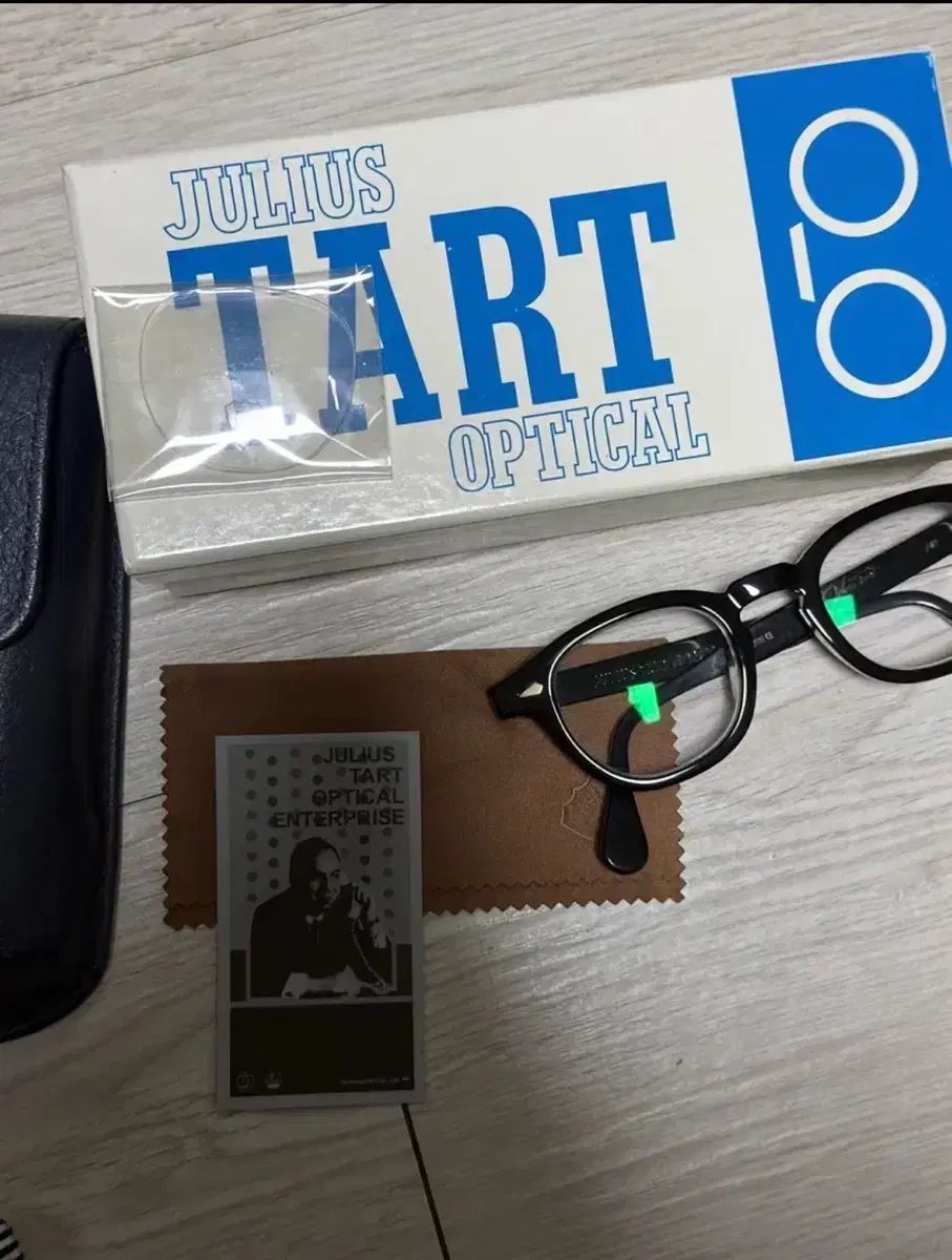 (日本版) JTO JULIUS TART OPTICAL(ジュリアスタートオプティカル) AR 46-24 ブラック 28,634円