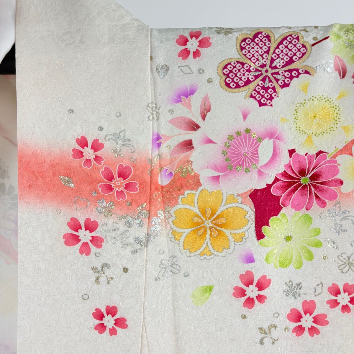 在庫一掃】 振袖 身丈169.5cm 裄丈68.5cm L 袷 牡丹 桜 銀通し 金銀彩 