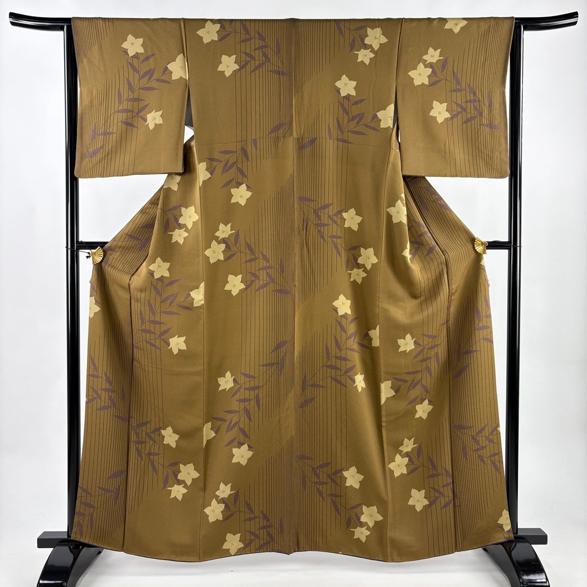 在庫一掃】 小紋 身丈162cm 裄丈64cm M 袷 桔梗 縞 金彩 茶色 正絹 秀