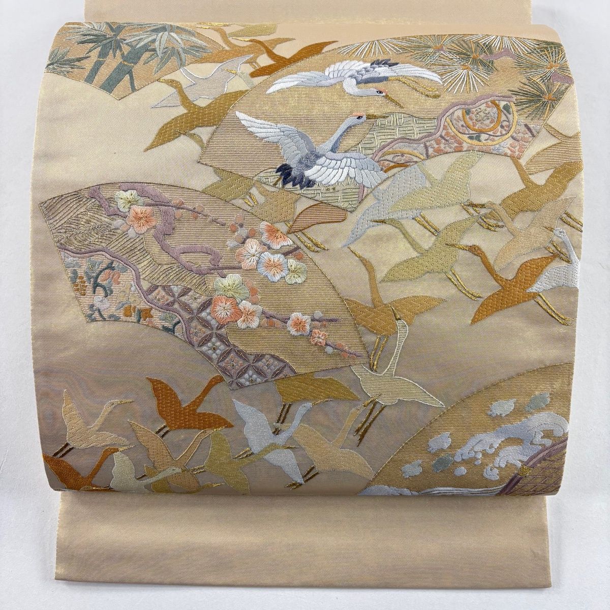 【在庫一掃】 【美品】袋帯 逸品 落款 蒋雪英 鶴 松竹梅 刺繍 金糸 金色 お太鼓柄 正絹 【中古】 28,236円