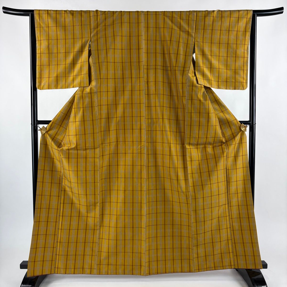 【在庫一掃】 紬 身丈164.5cm 裄丈65cm M 袷 格子 山吹茶色 正絹 逸品 【中古】