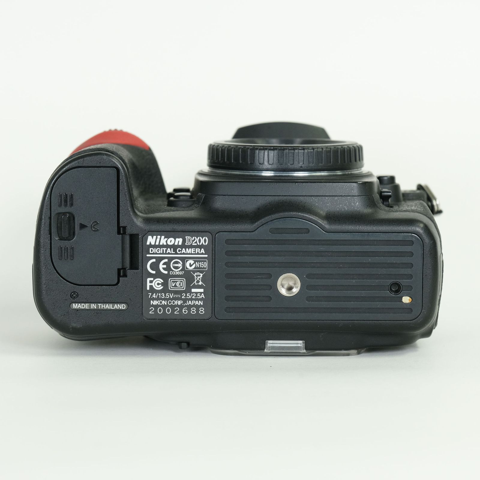 Nikon D200 ボディ Nikon D200 DSLR Camera Body {10.2MP}