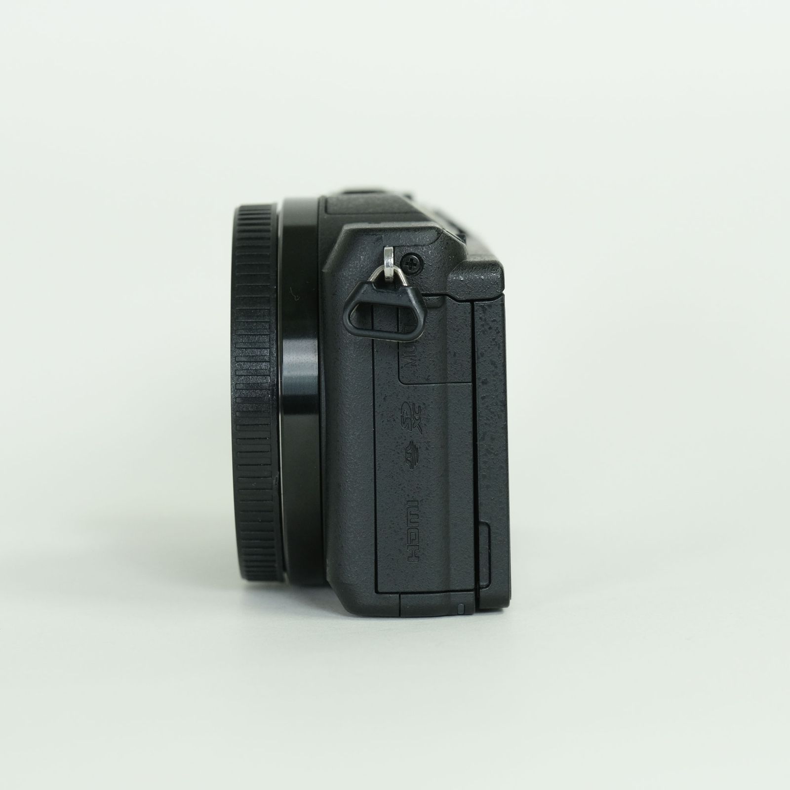 ★極上級★ほぼ新品★SONY a5100 シャッター回数1000回以下 美品 | シャッター数4,600回] SONY α5100 ILCE-5100 ブラック | ソニー