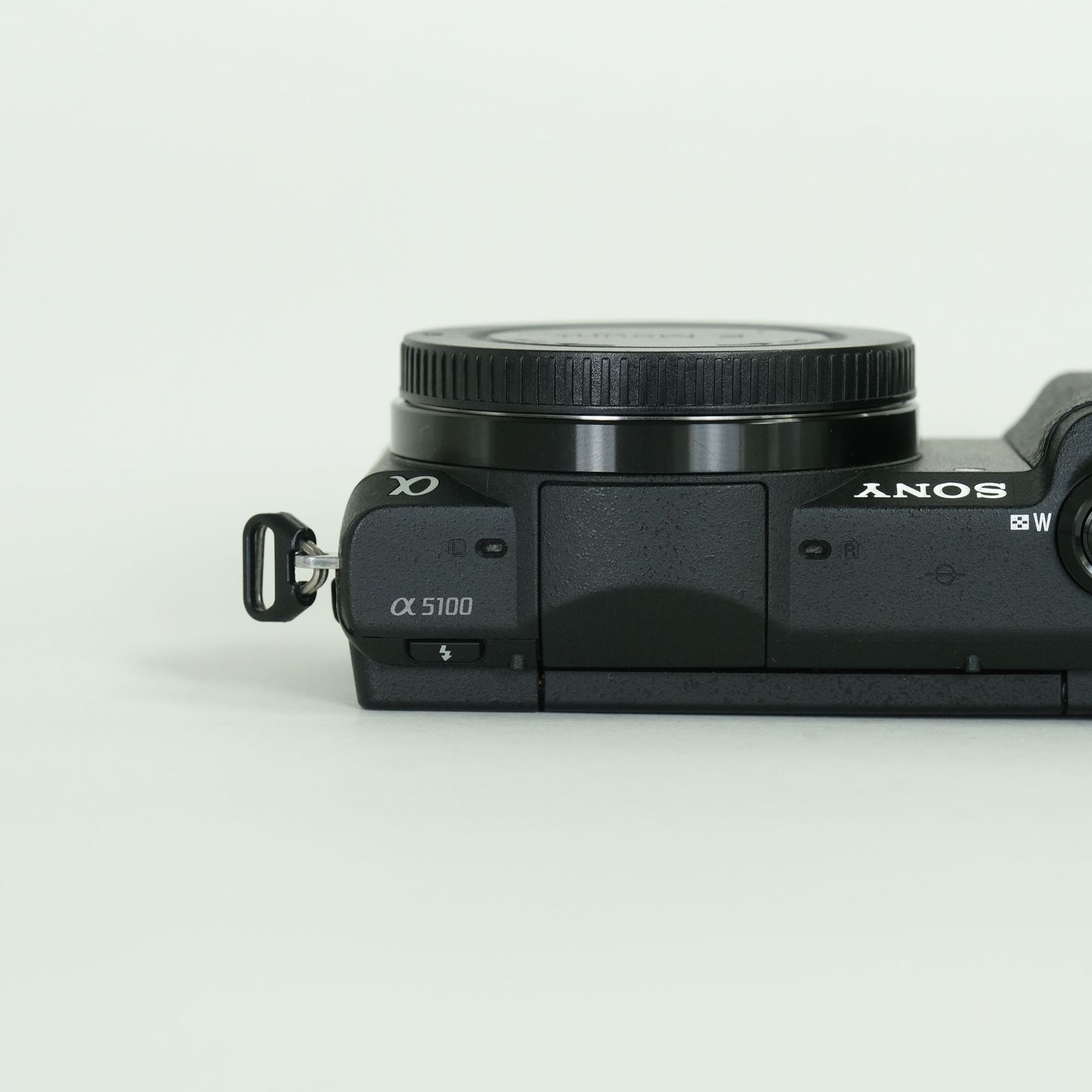 美品 | シャッター数4,600回] SONY α5100 ILCE-5100 ブラック | ソニー