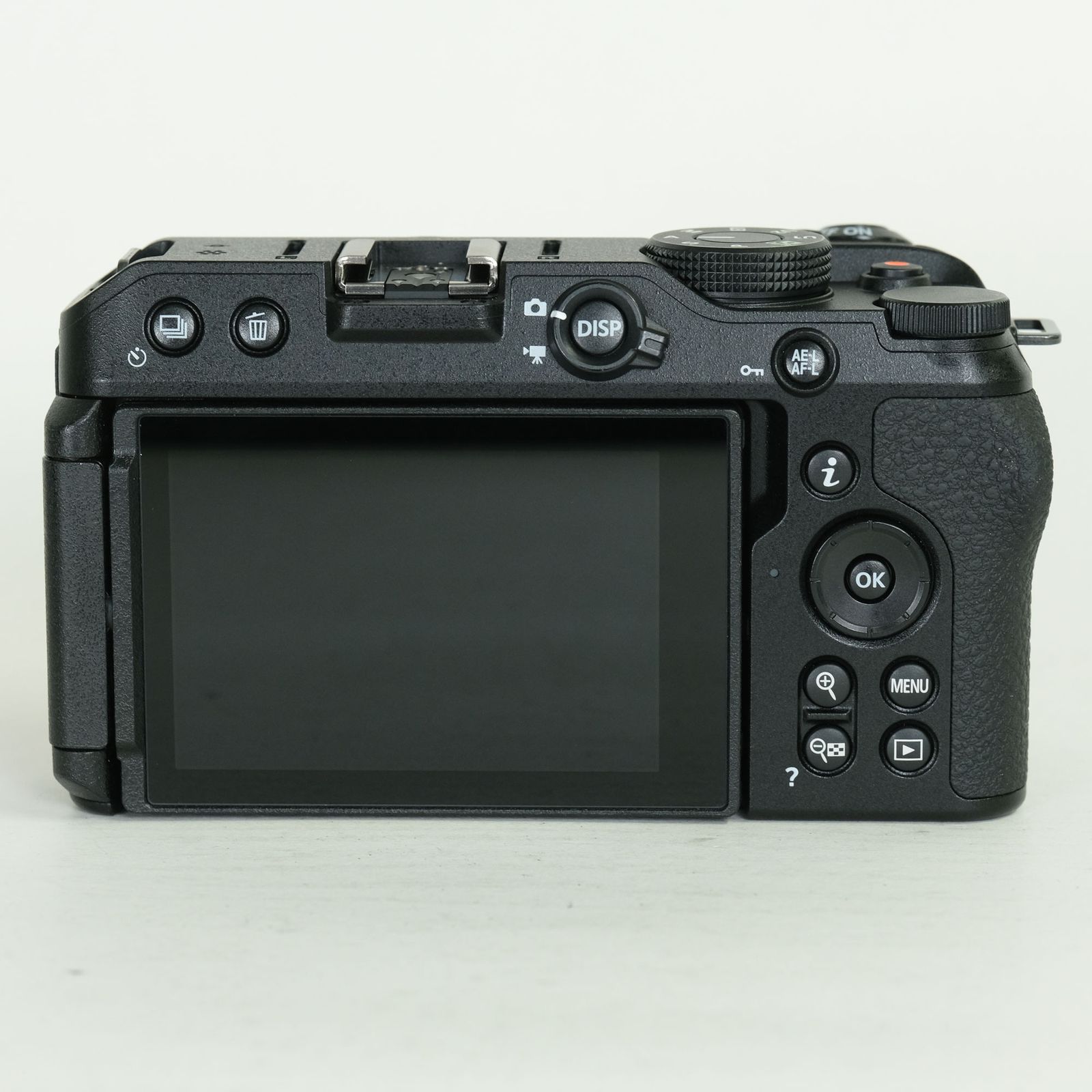 美品 | シャッター数311回] Nikon Z30 [ボディ] | Nikon Zマウント