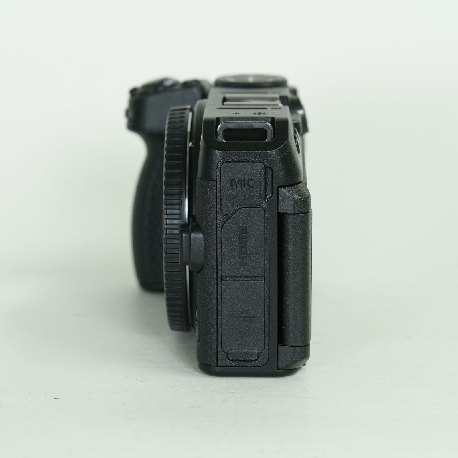 美品 | シャッター数311回] Nikon Z30 [ボディ] | Nikon Zマウント