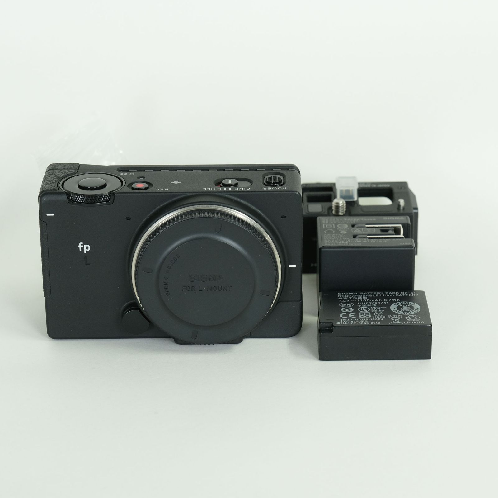 【ラクマ限定値下げ！】【美品】sigma fp ボディー 付属品多数！ SIGMA - SIGMA fp ボディの通販 by Flagship Camera. （フラッグシップ