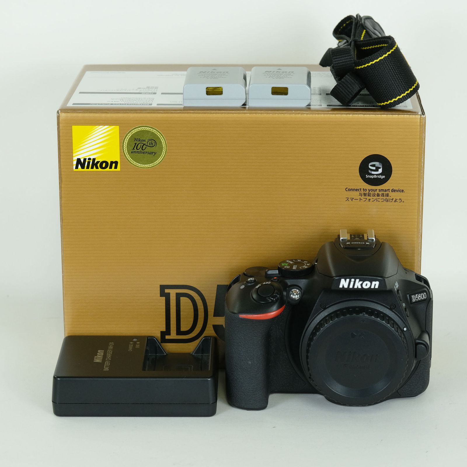 一部難あり品 | シャッター数16,482回] Nikon D5600 [ボディ] | Nikon