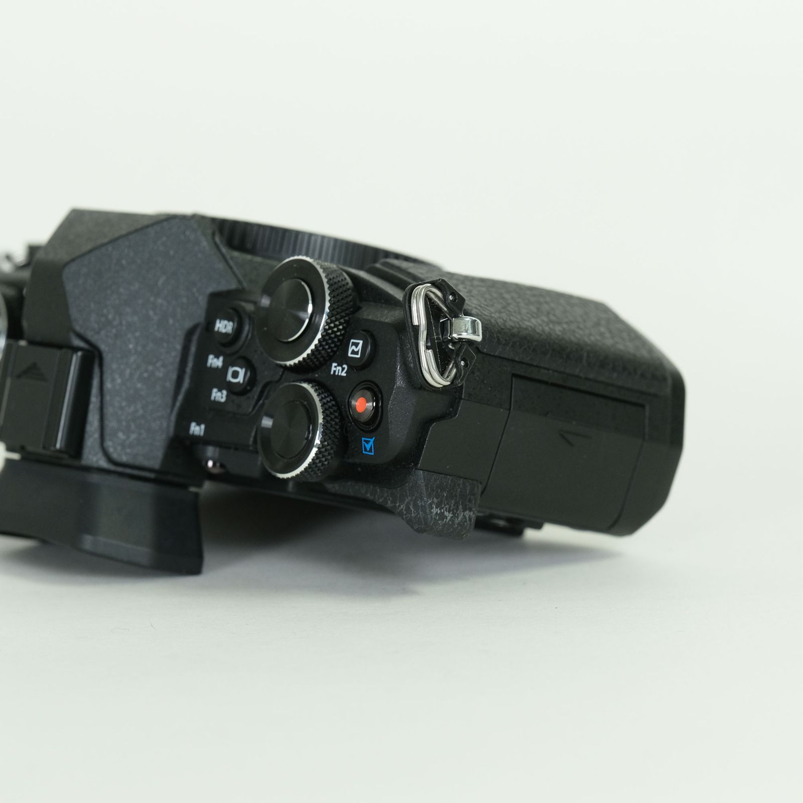美品 | シャッター数2,071回] OLYMPUS OM-D E-M5 Mark II [ボディ 