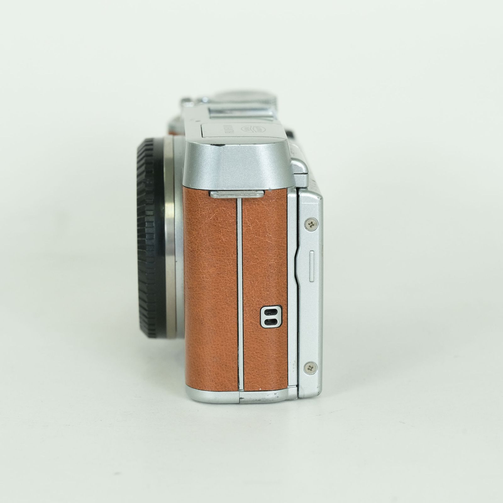 並品] FUJIFILM X-M1 ボディ ブラウン | 富士フイルムXマウント - メルカリ