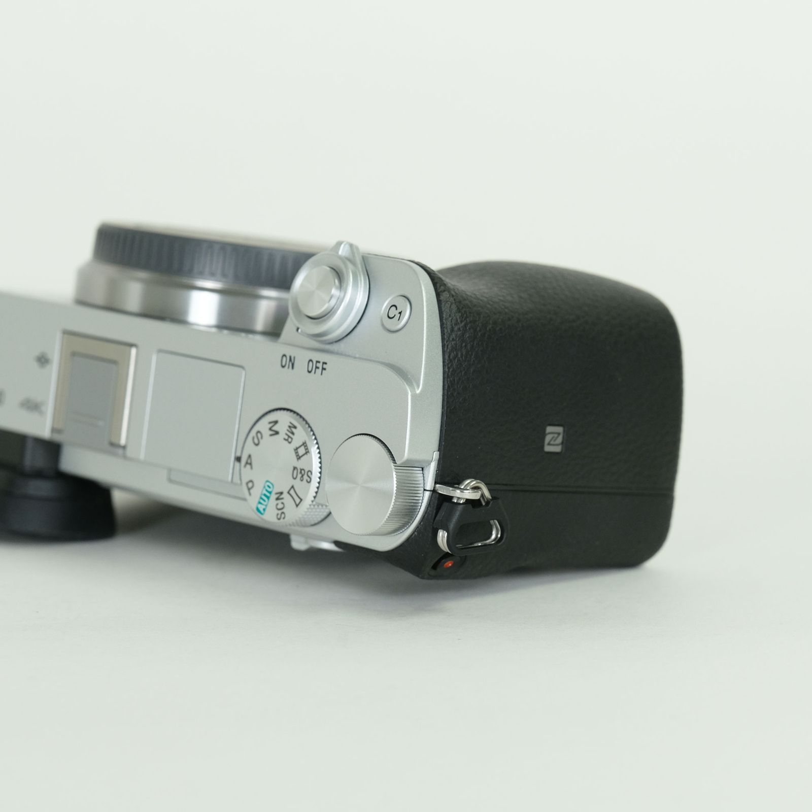 美品 | シャッター数1,730回] SONY α6400（ILCE-6400） [ボディ