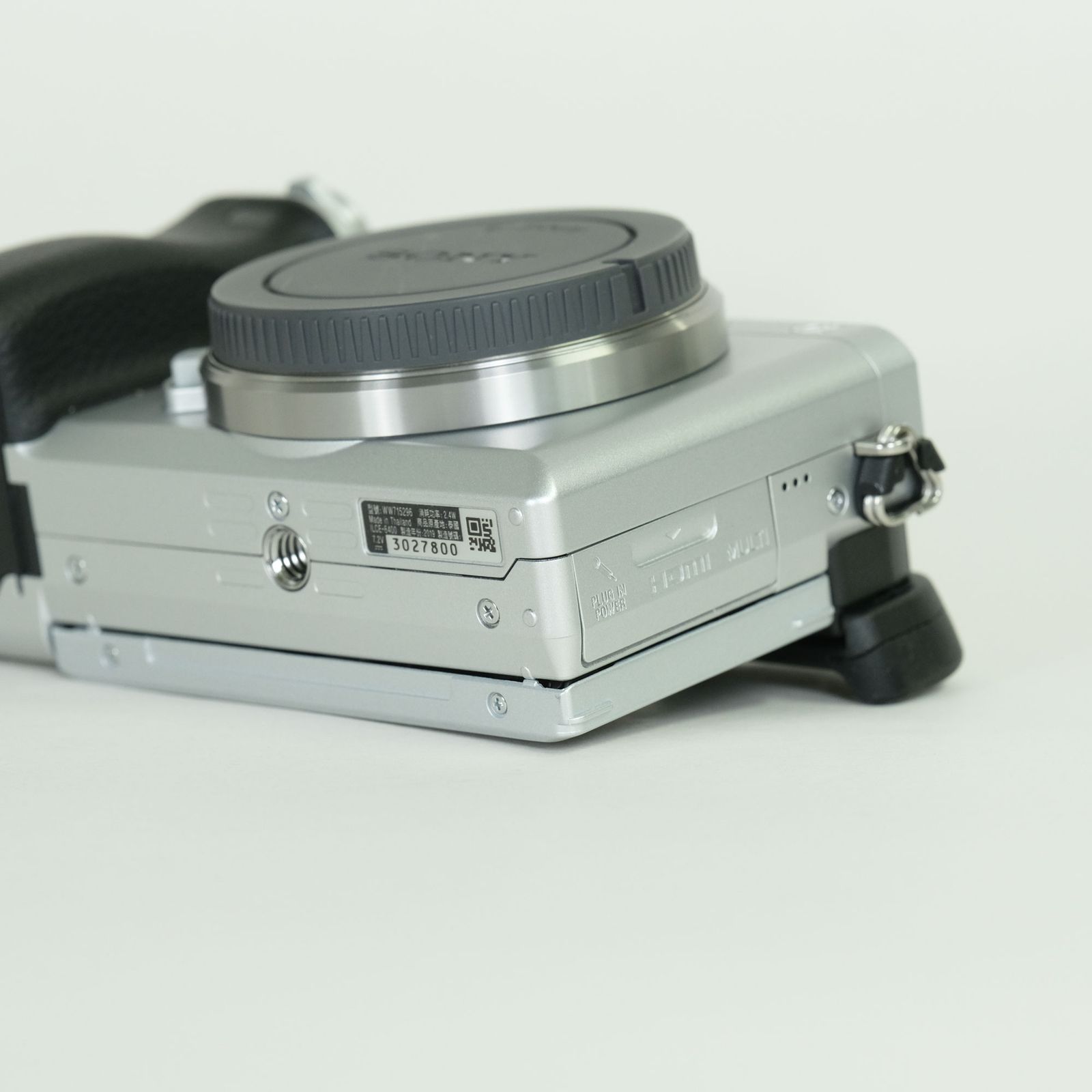 美品 | シャッター数1,730回] SONY α6400（ILCE-6400） [ボディ
