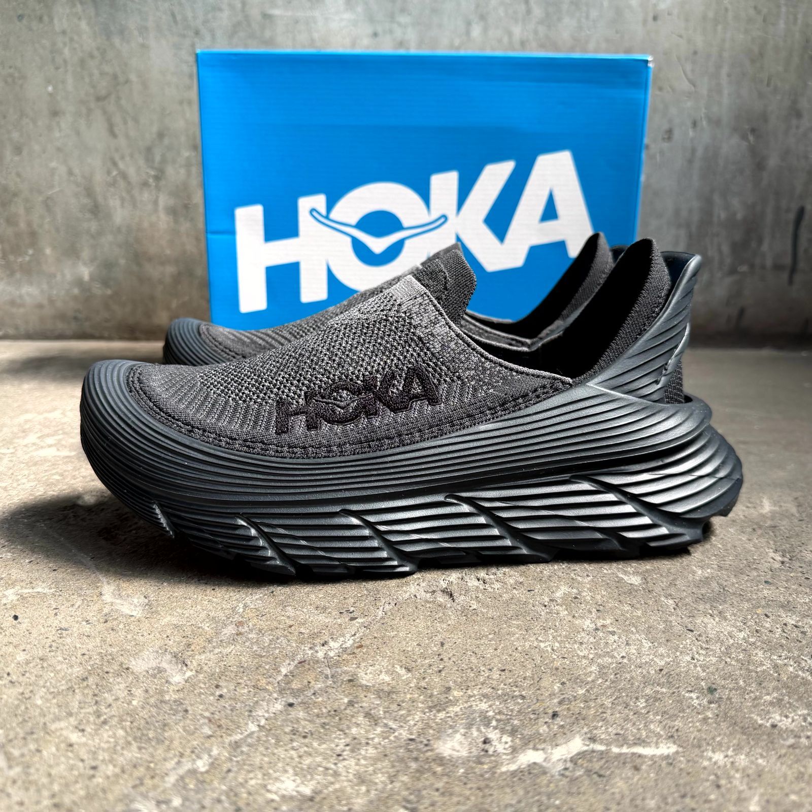 HOKA U RESTORE TC エンジニアードジャカードメッシュ スリッポン 