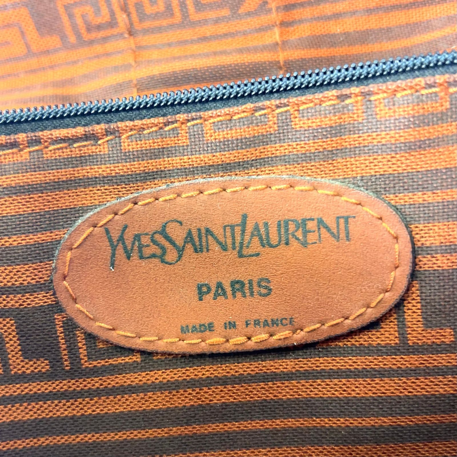 限定価格】YVES SAINT LAURENT ショルダーストラップ付属無し レザー 