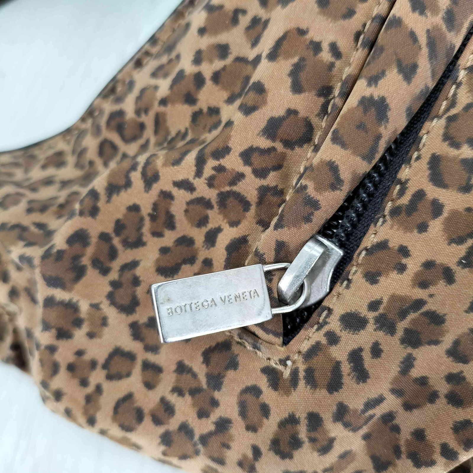 ボッテガヴェネタ BOTTEGA VENETA リバーシブル レオパード ワン