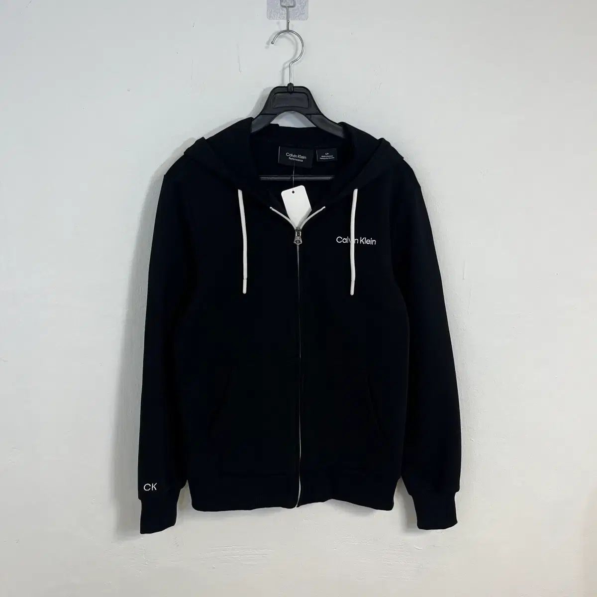 Calvin Klein カルバン・クライン フードジップアップ 4,779円