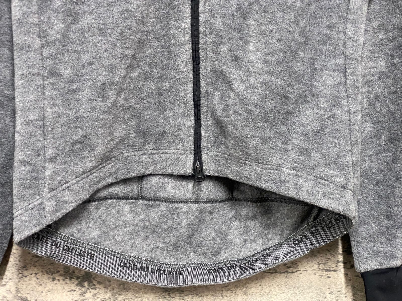 KE381 カフェドシクリステ CAFE DU CYCLISTE Alphosine Man 長袖