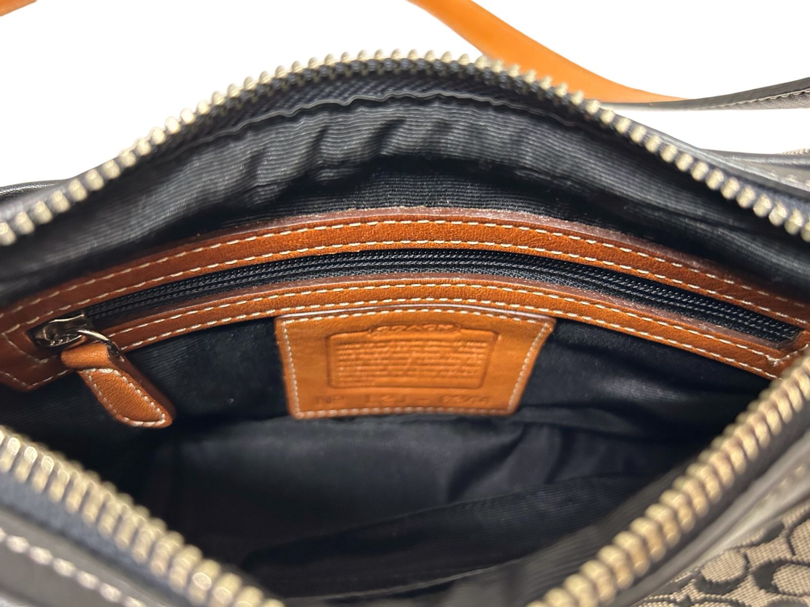 COACH (コーチ) ミニシグネチャー ショルダーバッグ 6344 ブラック 
