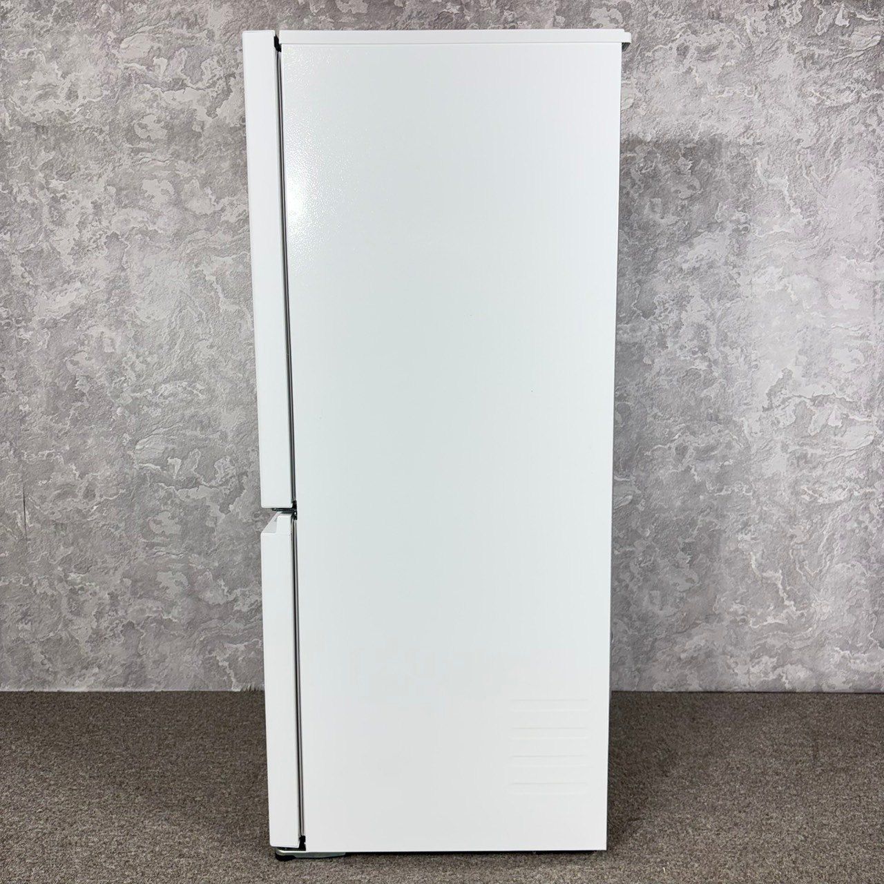 2025年製】 極美品 使用約1ヶ月 AQUA アクア 冷凍冷蔵庫 AQR-20R 200L