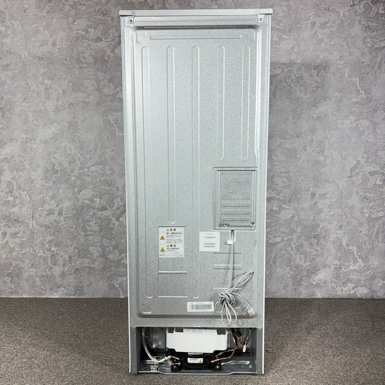 2025年製】 極美品 使用約1ヶ月 AQUA アクア 冷凍冷蔵庫 AQR-20R 200L