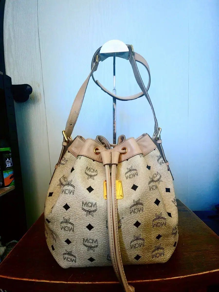 MCM ドローストリング バケットバッグ