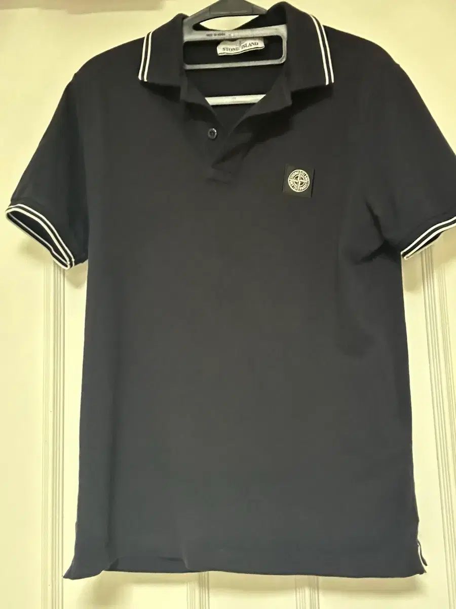 ストーンアイランド ネイビー カラーTシャツ