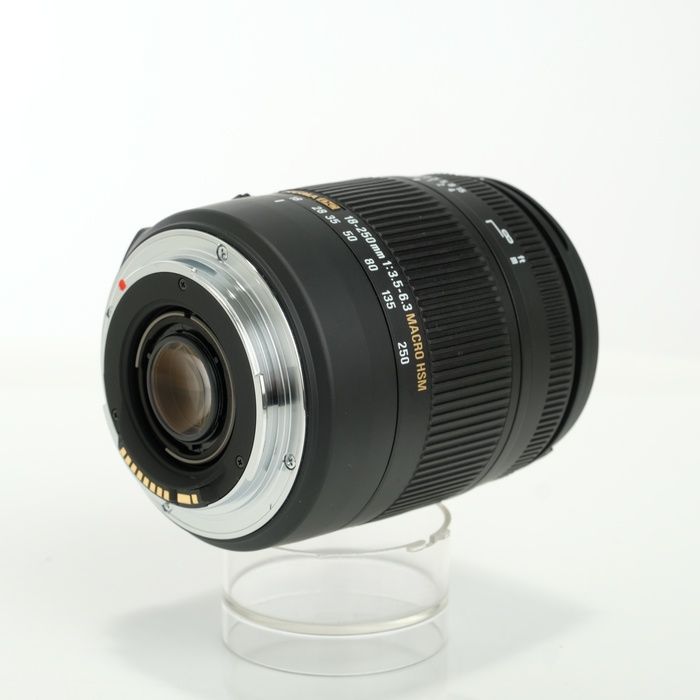 【中古】(シグマ) SIGMA 18-250/3.5-6.3 DC マクロ OS HSM キヤノンEF/APS-C用 中古】(シグマ) SIGMA 18-250/F3.5-6.3 DC マクロ OS HSM EO キヤノン