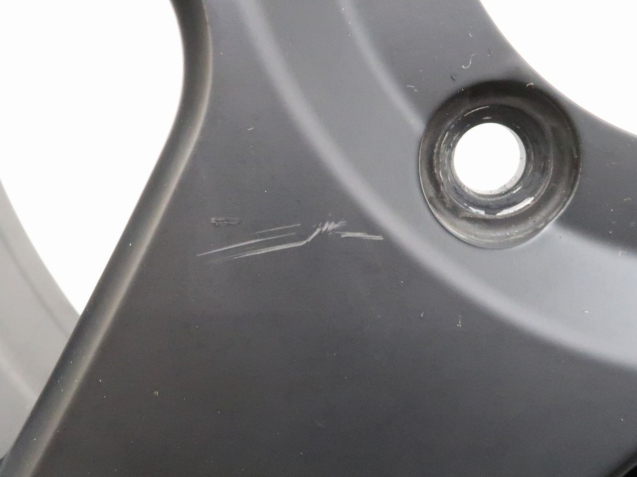 16インチ 社外 5.5J ジムニー 4本 +20 5H スズキ 等に 139.7 PCD