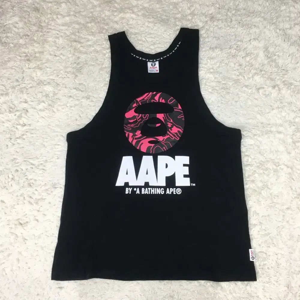 A BATHING APE アベイシングエイプ ビックロゴ ノースリーブ EE18