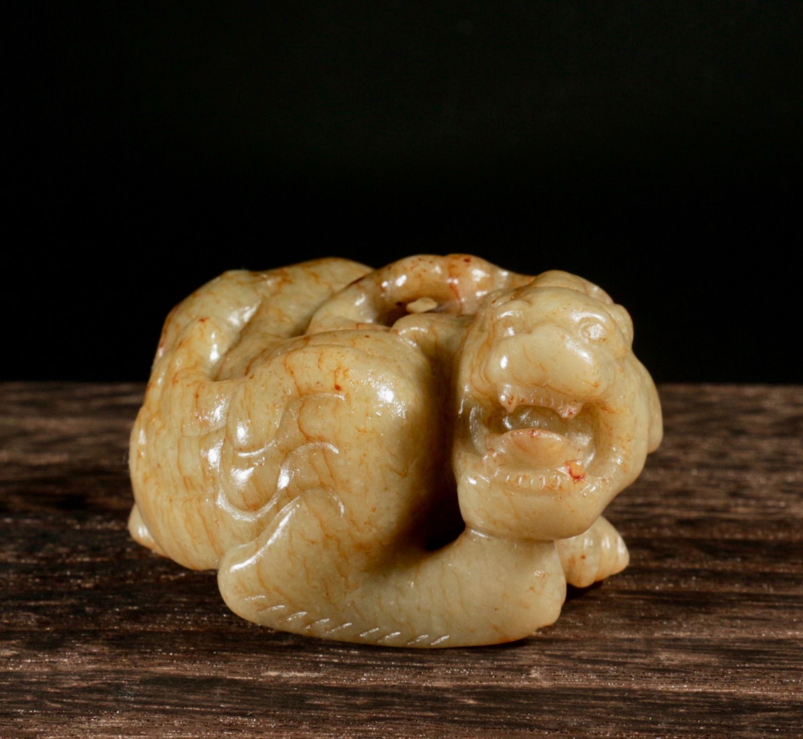 中古 和田玉 天禄彫刻 握り玉 瑞獣 玉細工 CL0065 中国古美術【和田古玉 彫刻 童子】縁起物 置物 唐物 羊脂玉 天然石