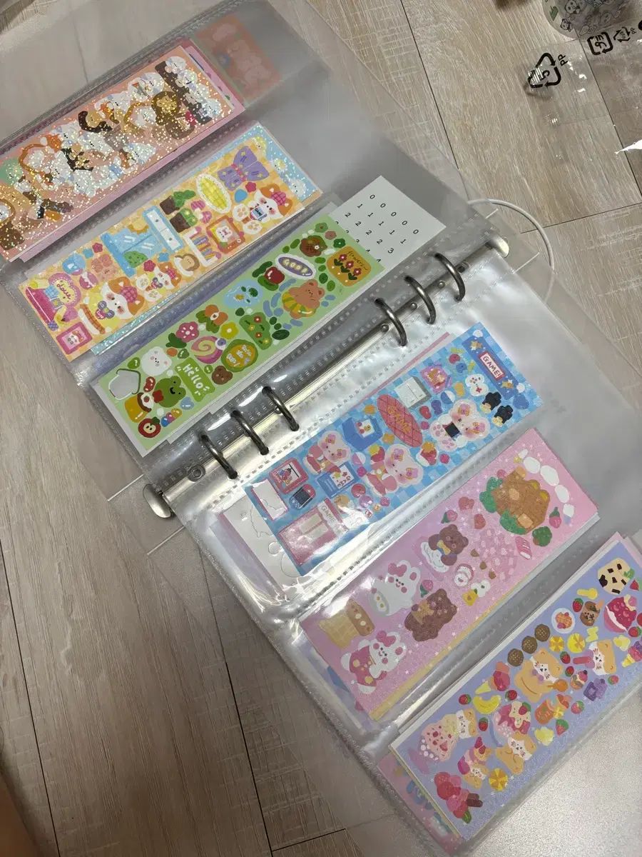 シールステッカー 約200枚 +おまけ付き(※メルカリshop取引では対象外)
