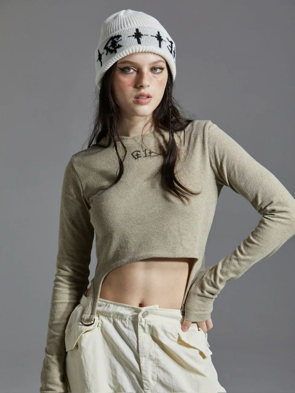 新品未使用【GATELESS】DOUBLE RING CROPPED T-SHIRT