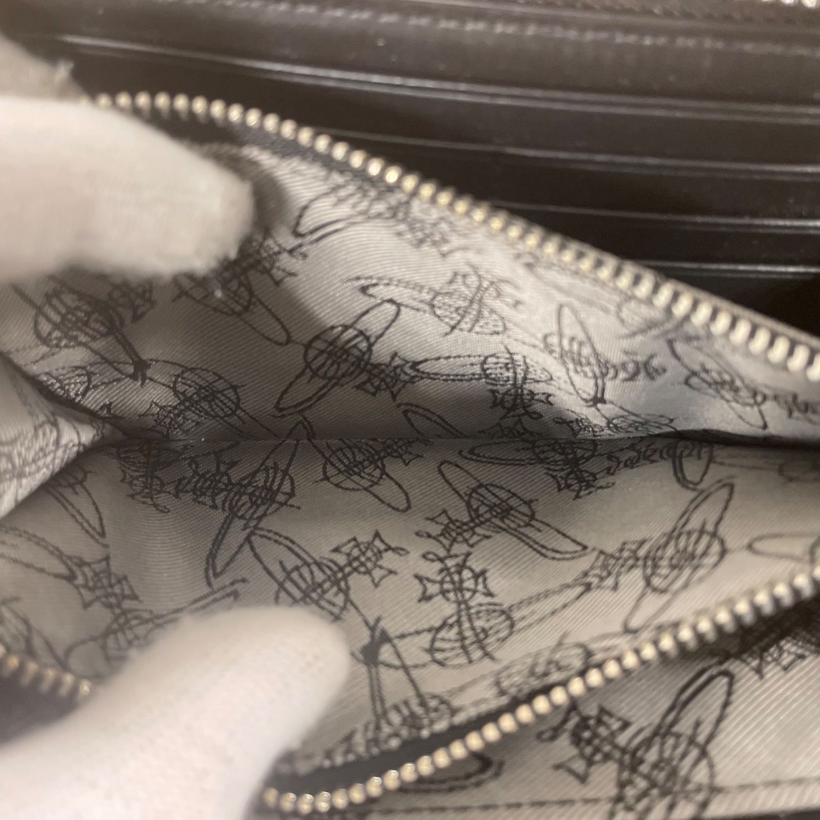 ヴィヴィアン ウエストウッド Vivienne Westwood オーブ 長財布 PVC