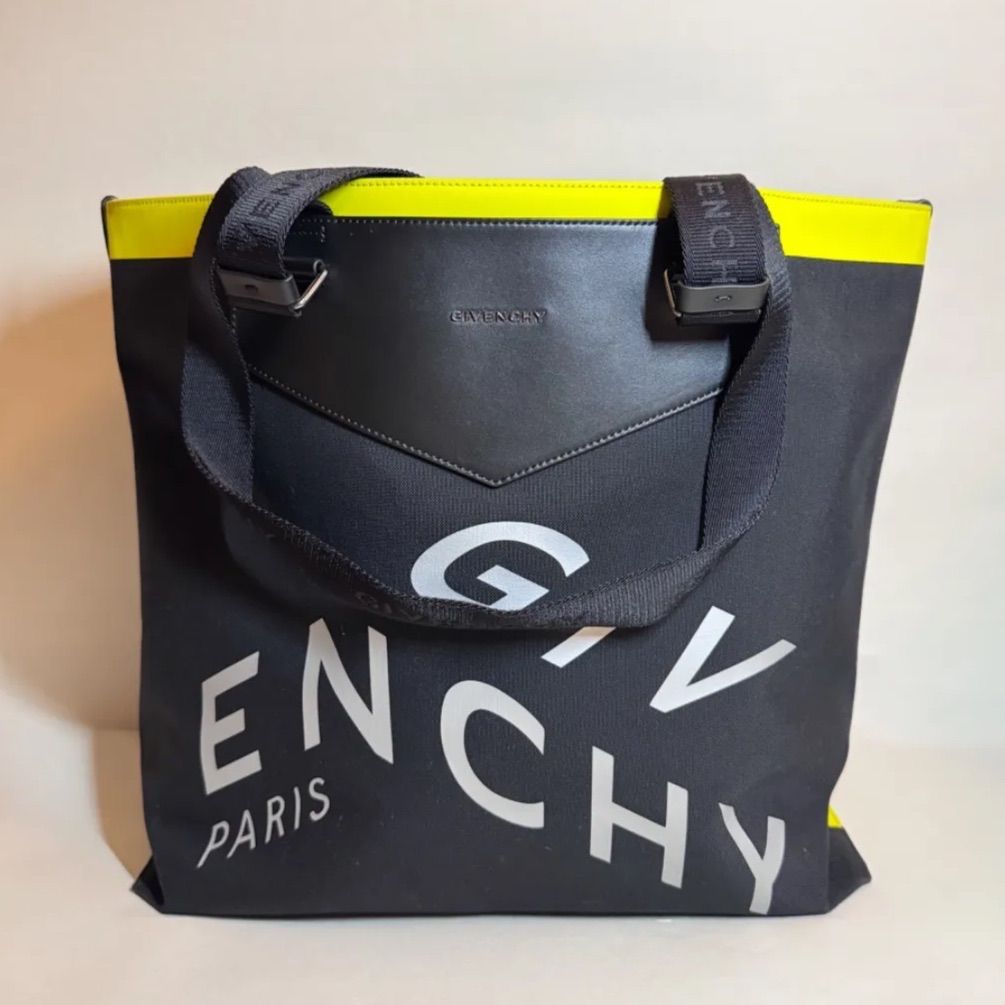 Givenchy ジバンシー Antigona ロゴプリント キャンバス トート