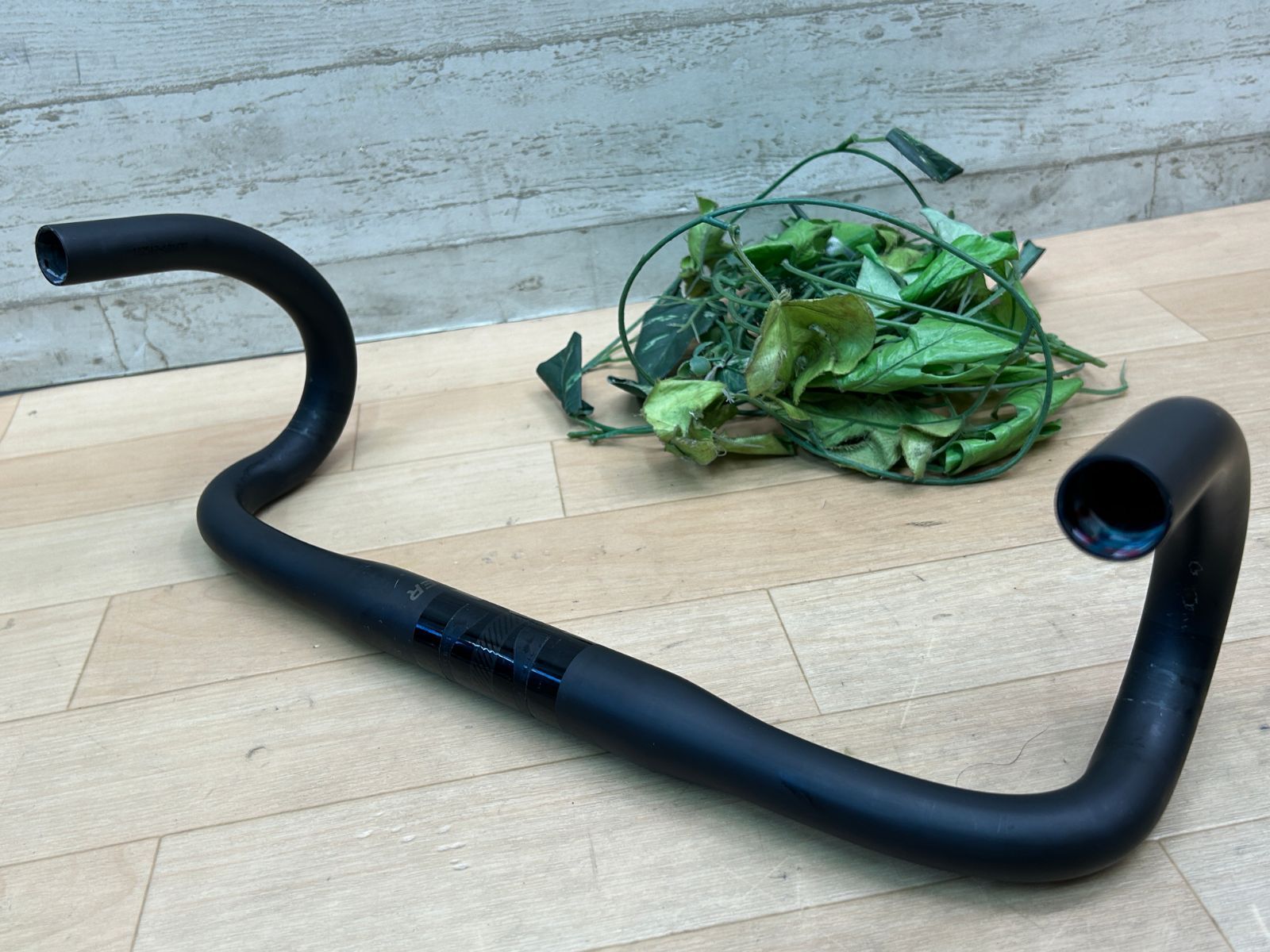 ☆ テルスポ イチ推し!! 美品!! BONTRAGER XXX VR-C ROADBAR 400mm