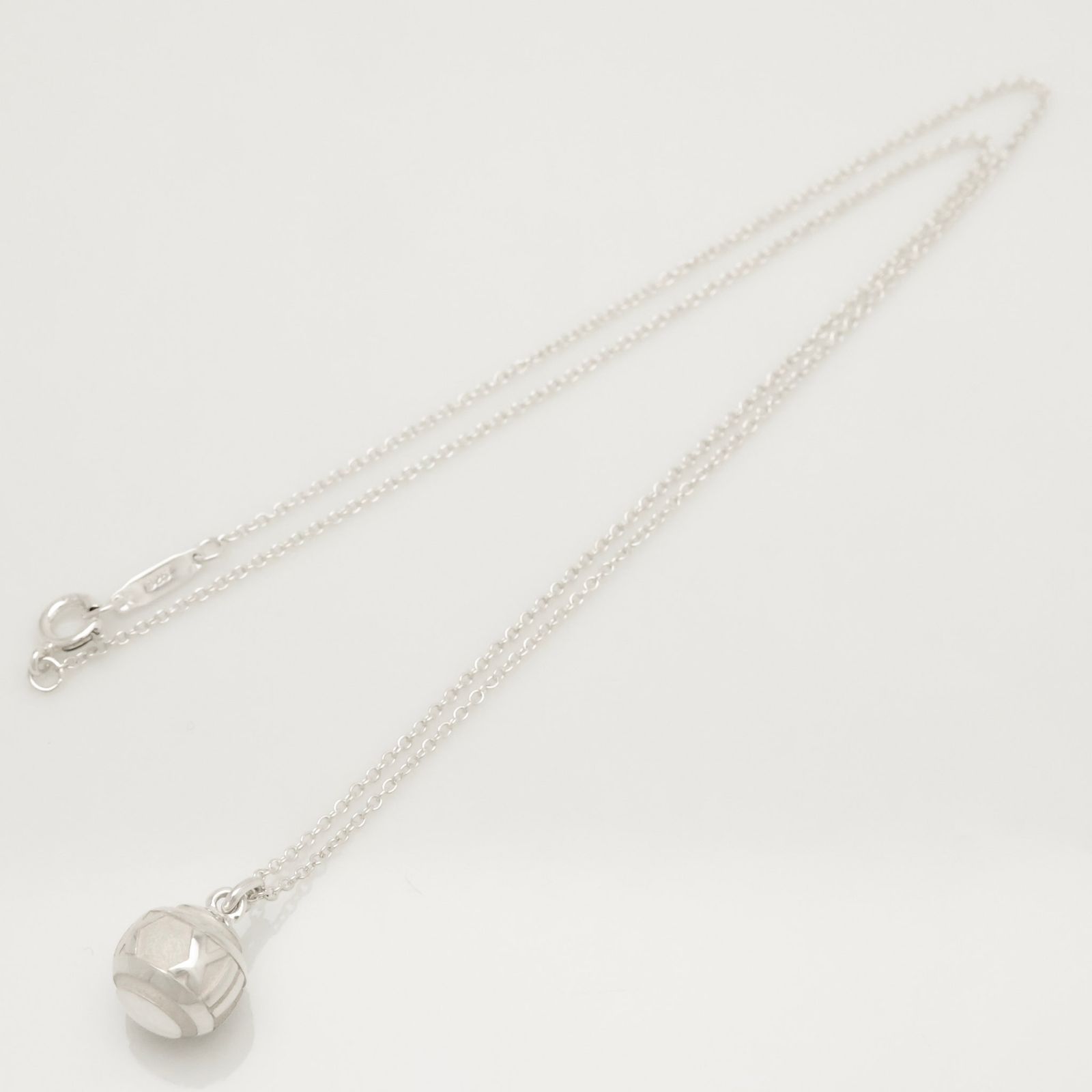 美品】ティファニー TIFFANY&Co. アトラス ラウンド ボール ネックレス 美品】ティファニー TIFFANY&Co. アトラス ラウンド ボール ネックレス