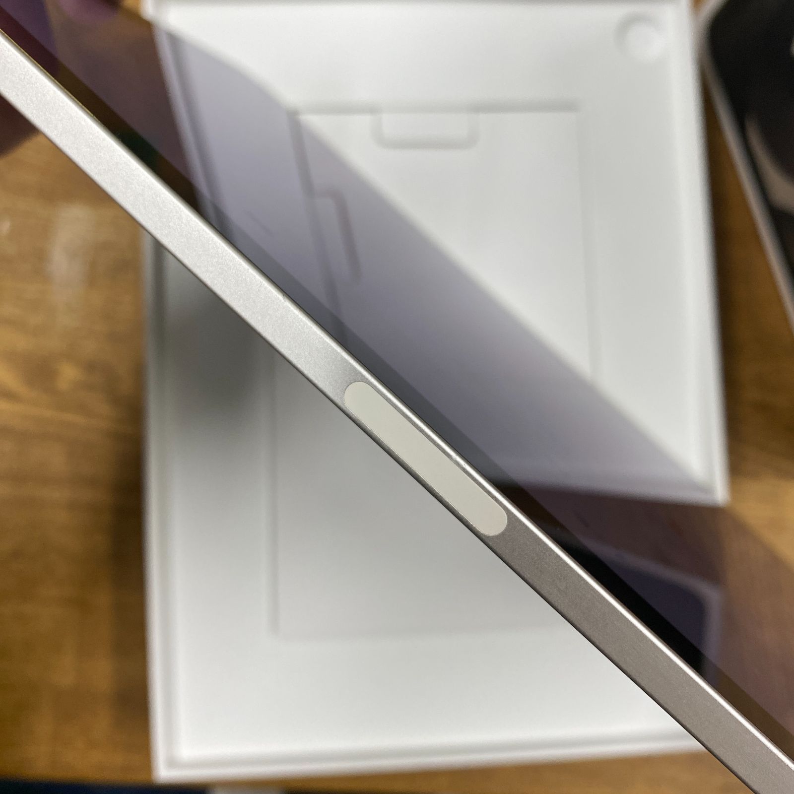 iPad Air(第5世代) M1 64GB スターライト Aランク - メルカリ