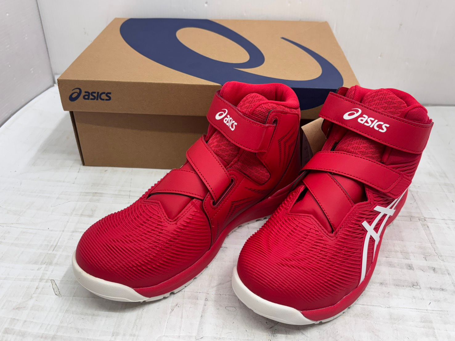送料無料h14501 asicsアシックス ウインジョブ プロスニーカー CP120耐滑 安全靴 クラシックレッド 26.0cm メンズ 未使用品