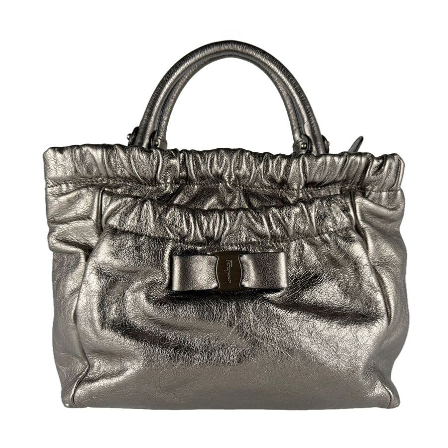 サルヴァトーレフェラガモ Salvatore Ferragamo ショルダーバッグ ハンドバッグ ヴァラリボン