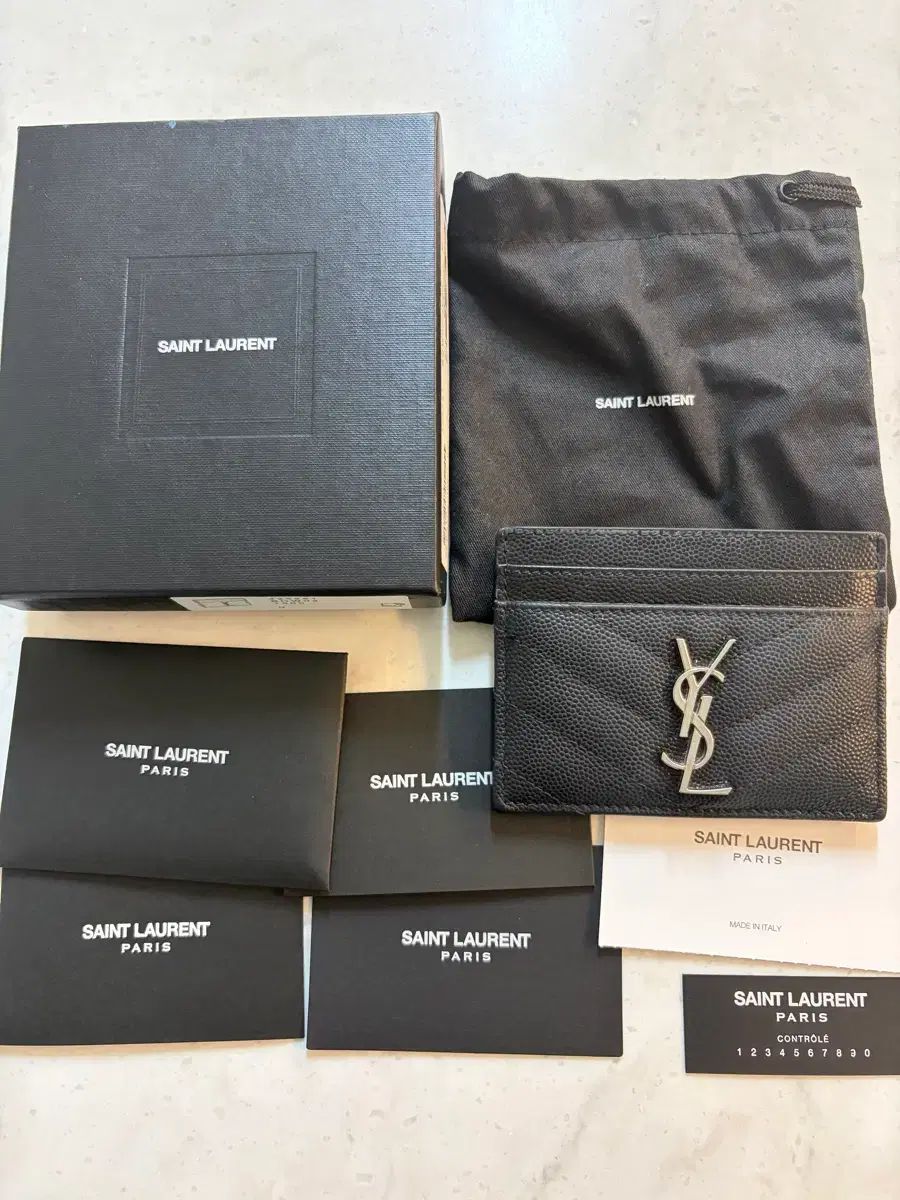 Saint Laurent カードウォレット シルバー