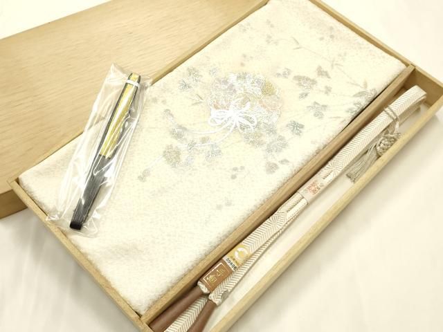 平和屋本店●和装小物　帯締め・帯揚げ・扇子セット　礼装用　笹浪組　鏡裏花文　金銀糸　金銀彩　亀房付き　逸品　未使用　AABJ1139ay 6,552円