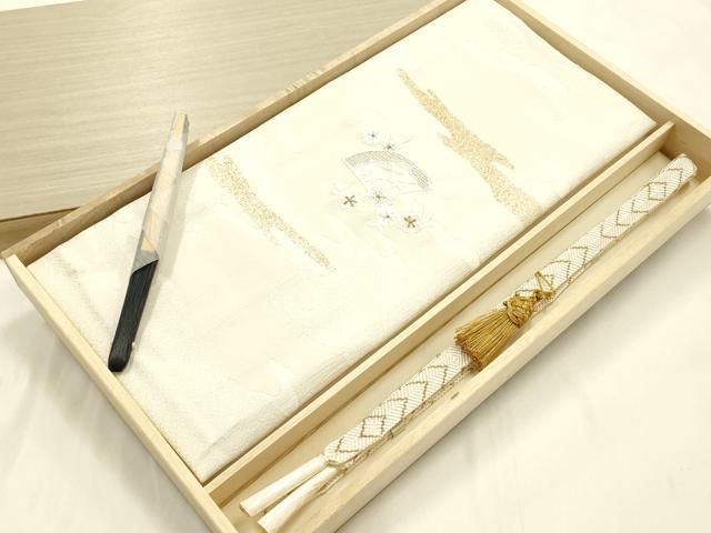 平和屋本店●和装小物 帯締め・帯揚げ・扇子セット 礼装用 笹浪組 刺繍 扇花文 金糸 金彩 亀房付き 逸品 未使用 AABJ1141ay