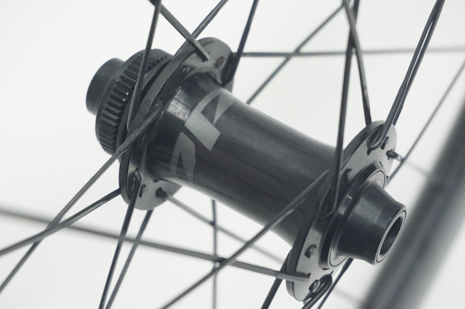 ZIPP 「ジップ」 303S DISC シマノ11速 ホイールセット / バイチャリ福岡店