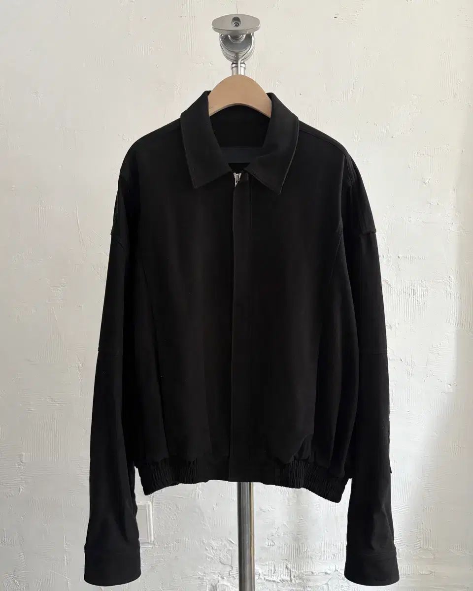 Juun J ジュンジ ブラックカラー コットン ブルゾン ジャケット 30,026円