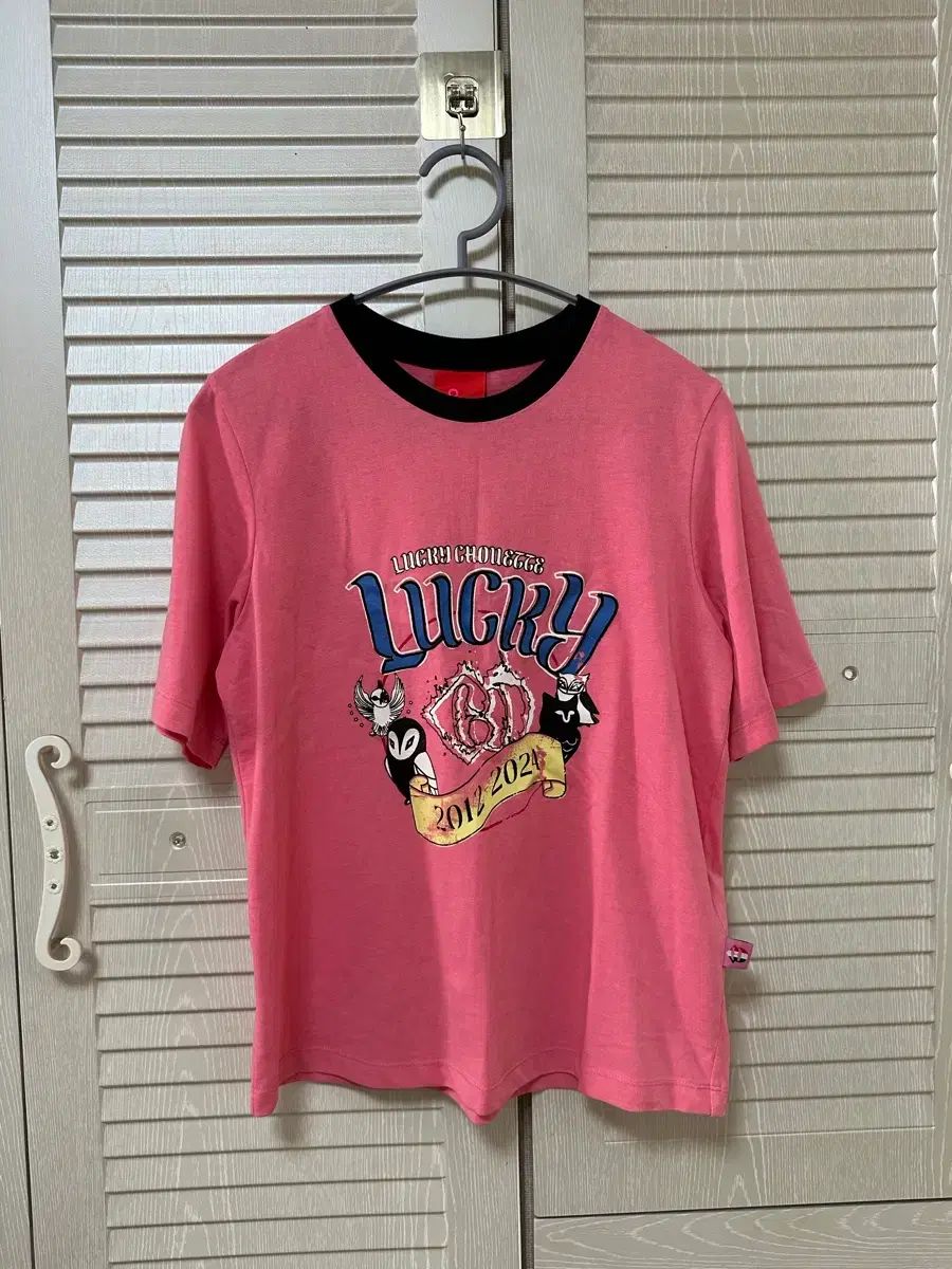 ラッキーシュエトゥ ピンク グラフィック 半袖Tシャツ 36サイズ (2024 06)